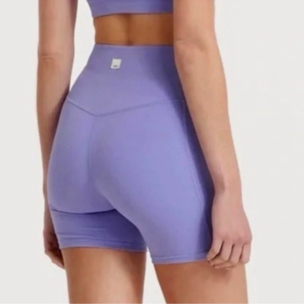 Vuori Ultra Violet Studio Pocket Bike Shorts size XS